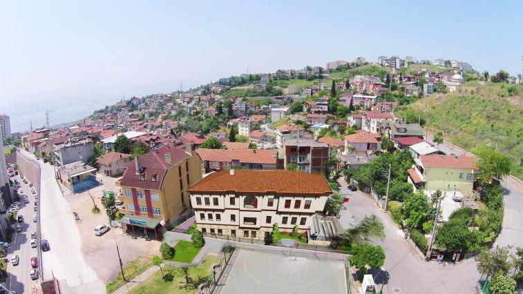 İZMİT BELEDİYESİ  HİZMET BİNASI